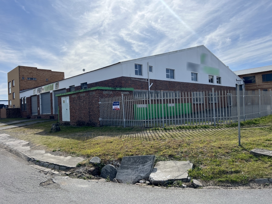 Commercial Property for Sale in Woodbrook Eastern Cape